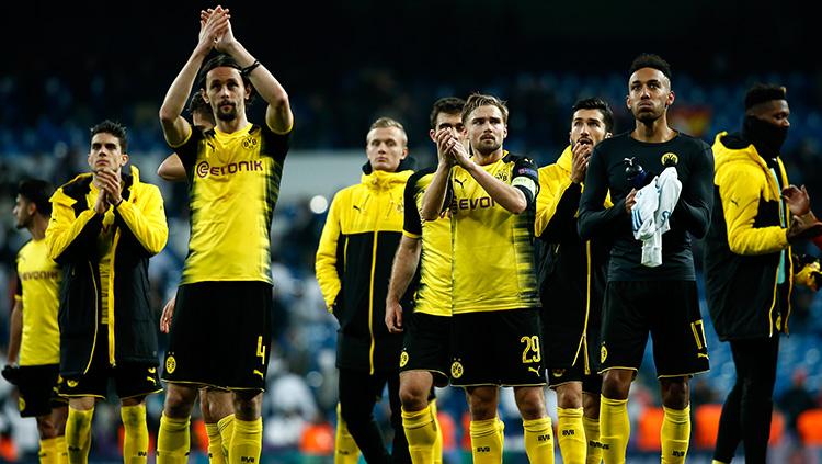 Pemain Borussia Dortmund kalah dari Real Madrid dengan skor 2-3. Copyright: INDOSPORT