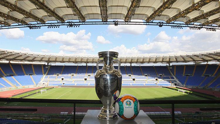 Trofi EURO 2020 di Stadion Olimpico, Roma. Copyright: UEFA