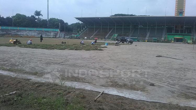 Kondisi Stadion Teladan setelah tergenang air. Copyright: Kesuma Ramadhan/INDOSPORT