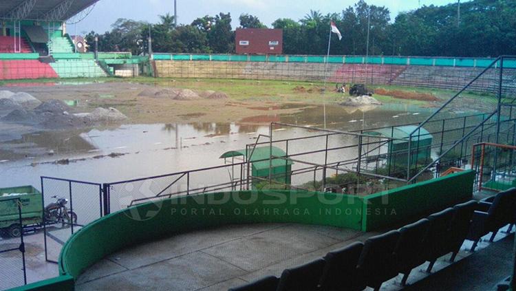 Stadion Teladan saat digenangi air. Copyright: Kesuma Ramadhan/INDOSPORT