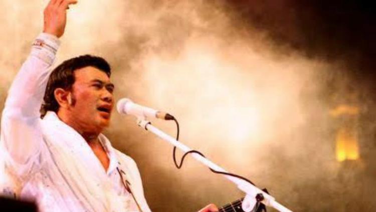 Legenda Dangdut Rhoma Irama ternyata piawai main sepakbola