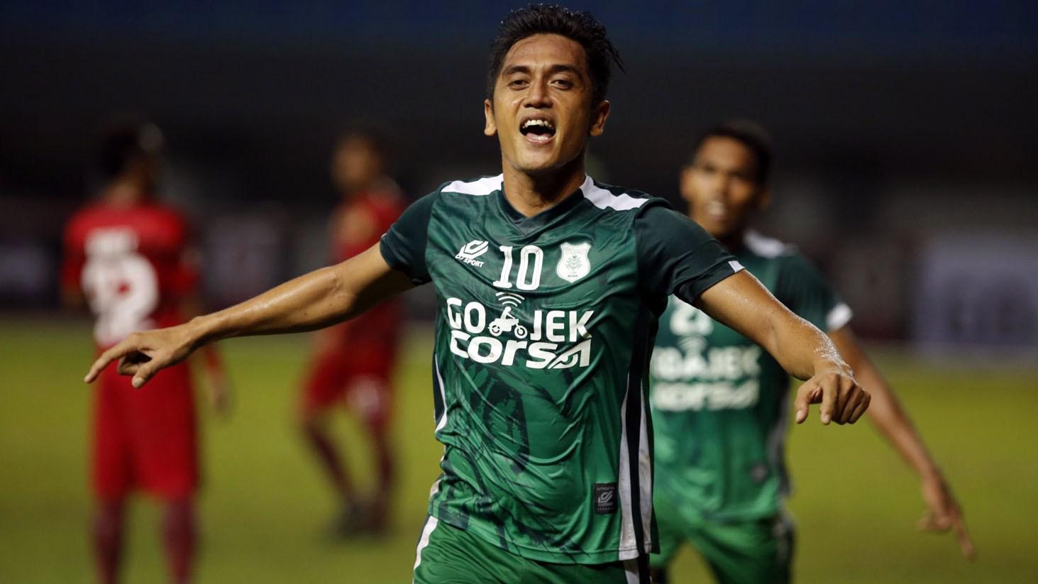 I Made Wirahadi kala memperkuat PSMS Medan.