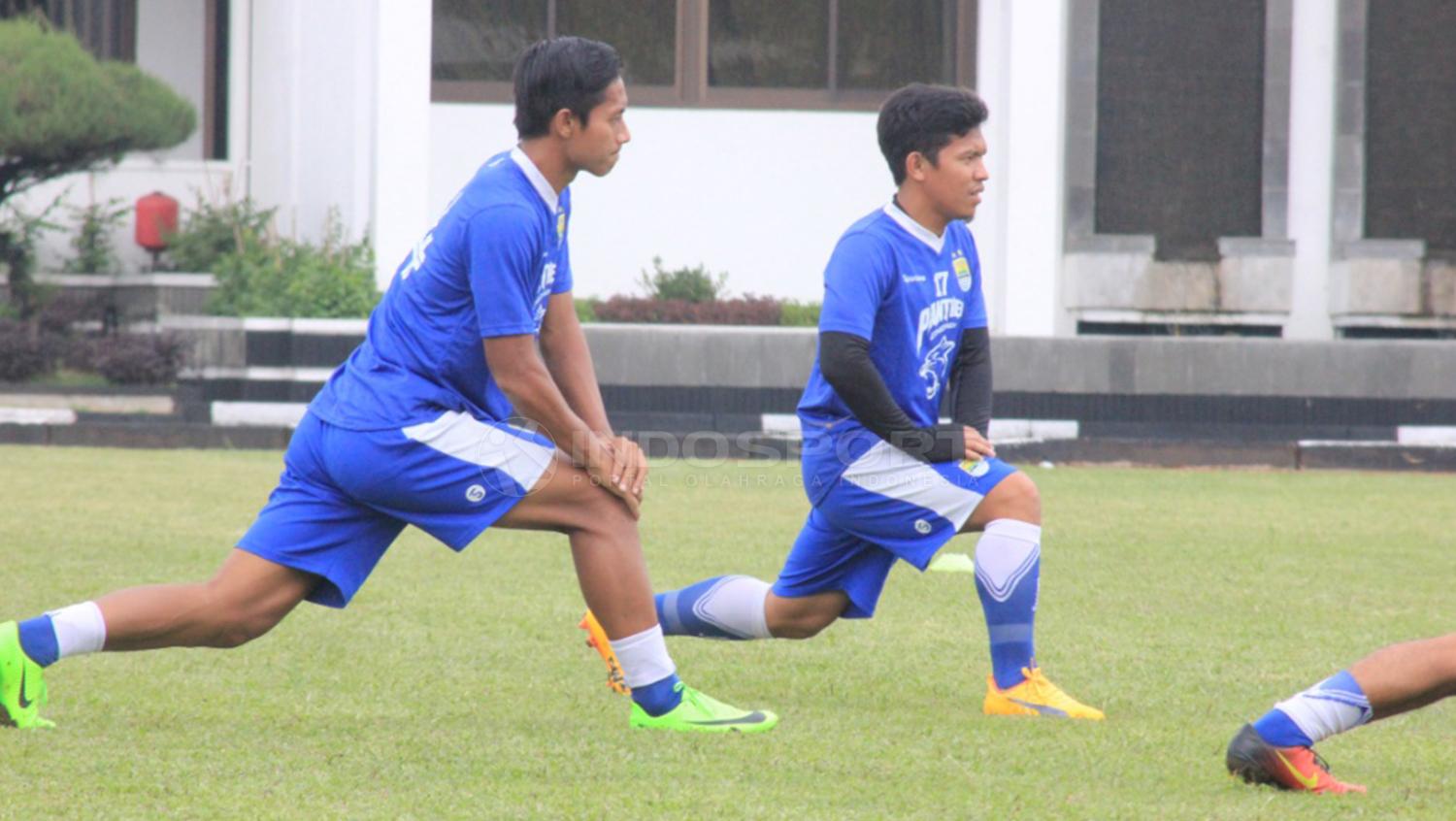Latihan perdana pemain Persib Bandung bersama pelatih barunya, Mario Gomez.