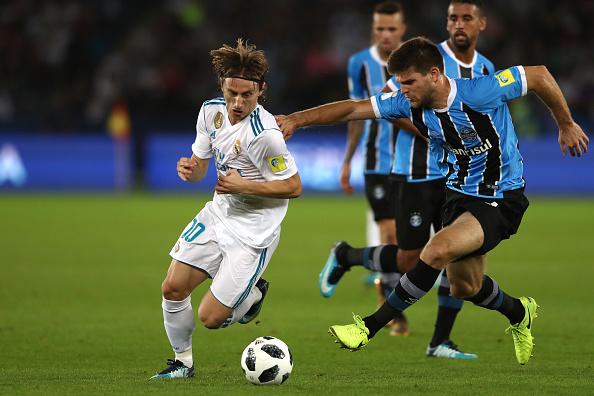 Luka Modric saat melawan Gremio. Copyright: INDOSPORT