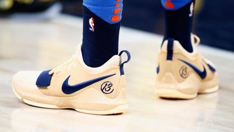 Sepatu milik Paul George. Copyright: espn.com