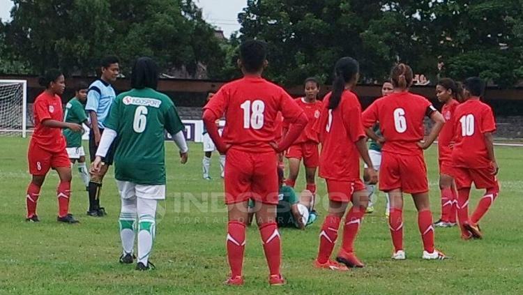 Situasi pertandingan Bengawan Cup 111 2017. Copyright: Zainal Hasan/INDOSPORT