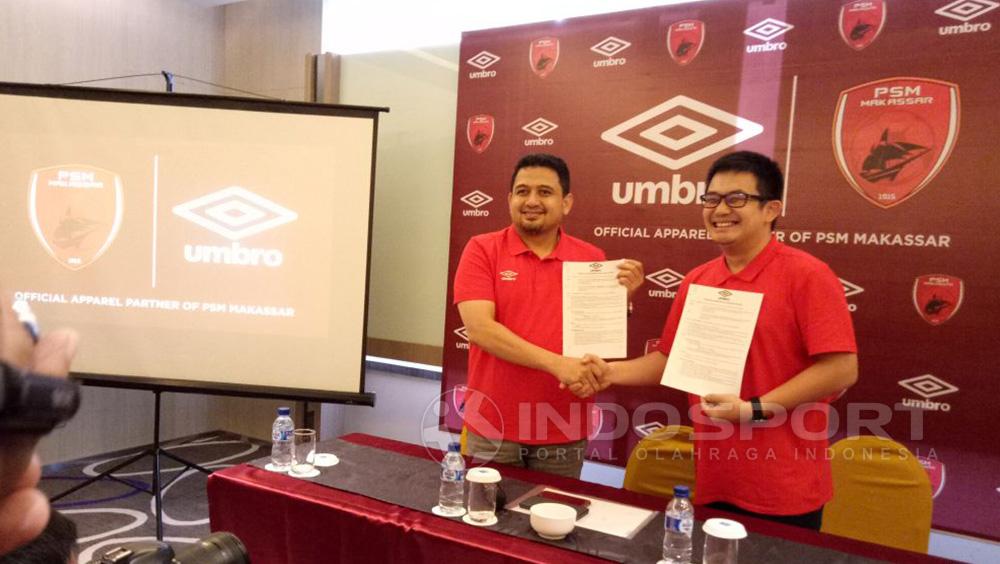 CEO PSM, Munafri Arifuddin bersama CEO Umbro Indonesia, Ryan Ghozali Copyright: Muhammad Nur basri/Indosport.com