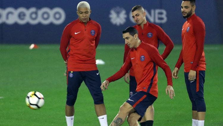 Pemain PSG latihan di Qatar. Copyright: INDOSPORT