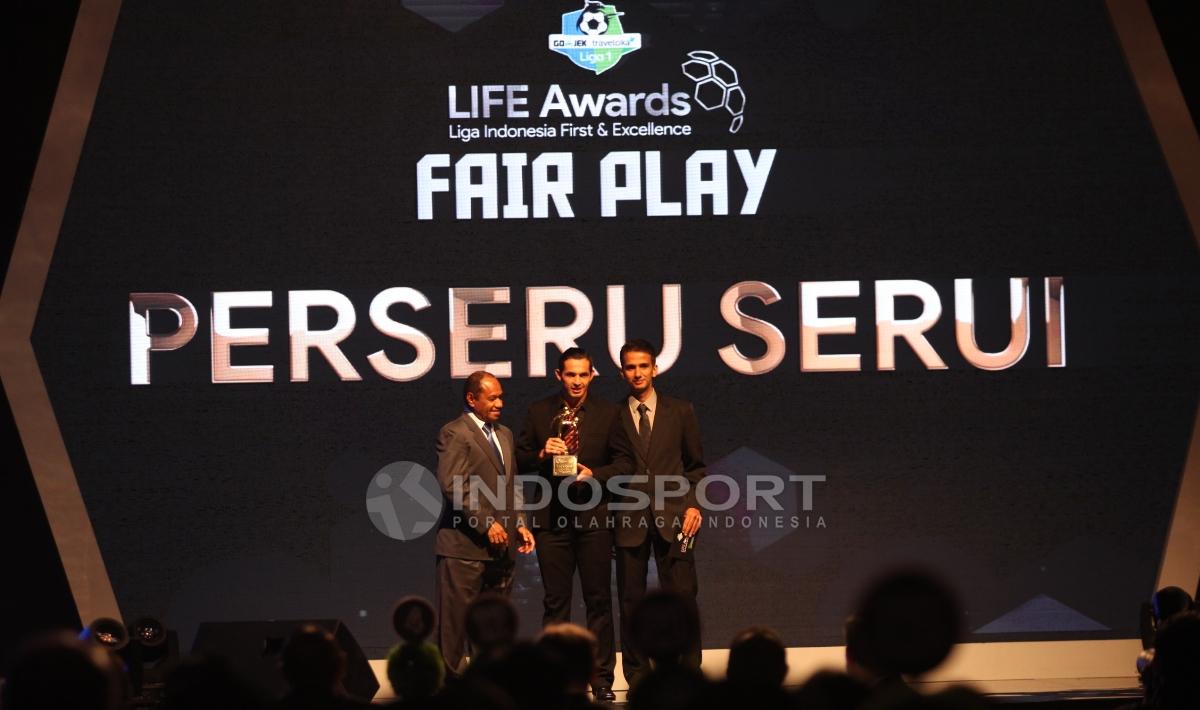 Perseru Serui, penghargaan Fair Play Liga 1 2017 Copyright: Herry Ibrahim/INDOSPORT