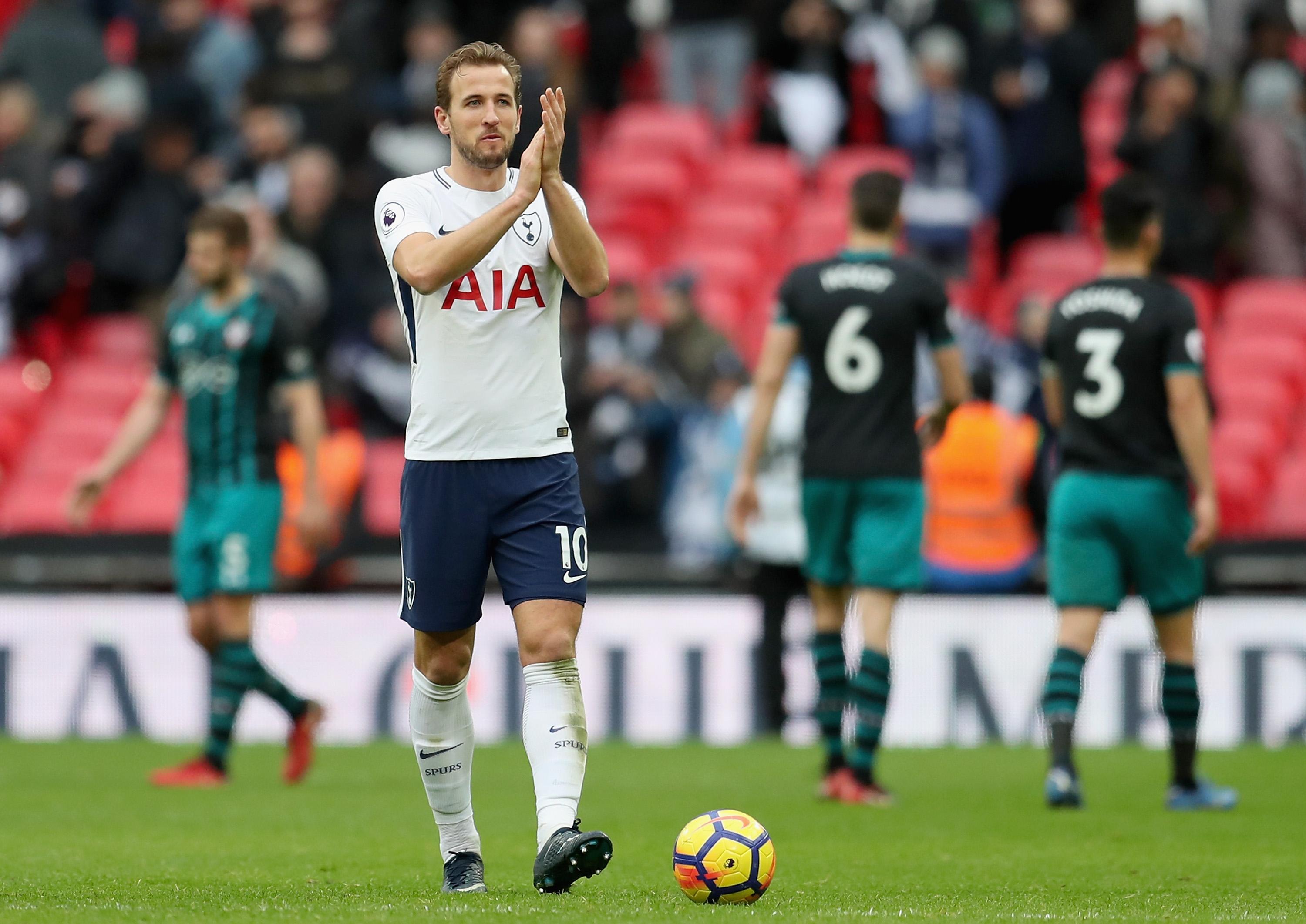 Harry Kane usai cetak hattrick lawan Southampton. Copyright: INDOSPORT