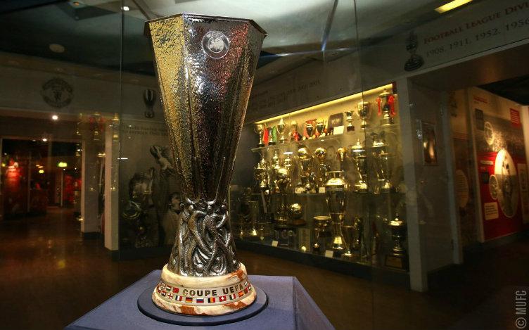 Trofi Europa League di Old Trafford Museum. Copyright: internet