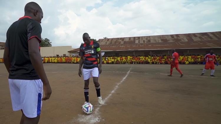 Tim sepakbola yang berasal dari penjara di Uganda. Copyright: vice.com