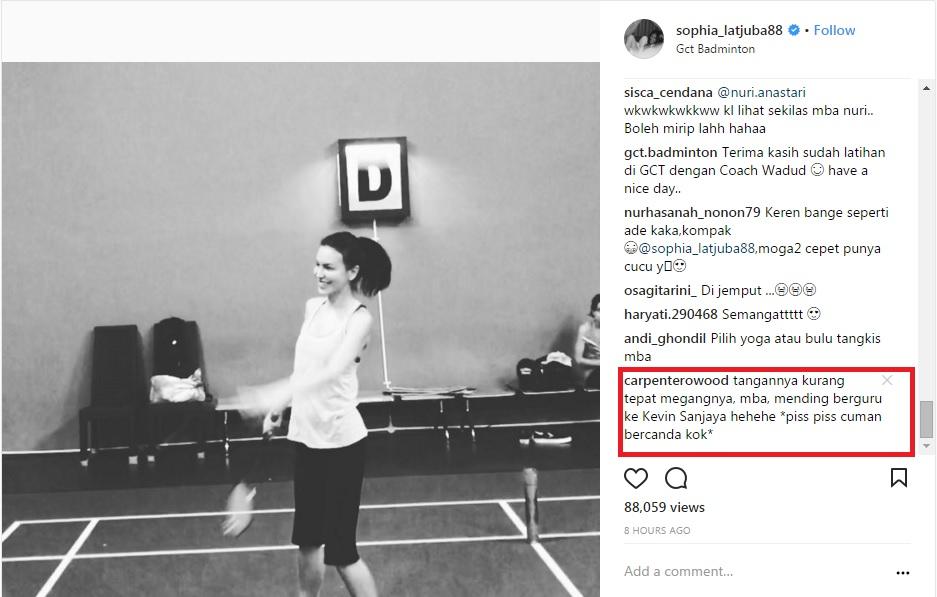 Komentar Warganet Sophia Latjuba Berguru ke Kevin Sanjaya. Copyright: Instagram