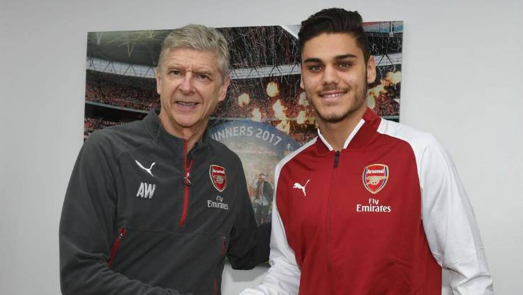 Konstantinos Mavropanos dianggap sebagai warisan Arsene Wenger yang akan jadi penyelamat Arsenal musim depan