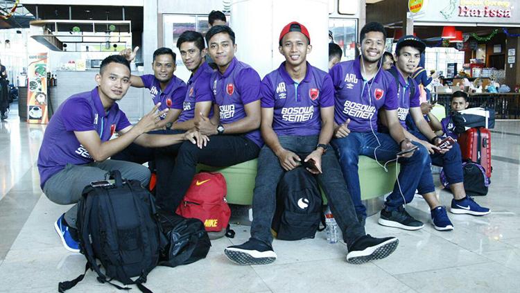 Polo Shirt Umbro baru PSM Makassar.