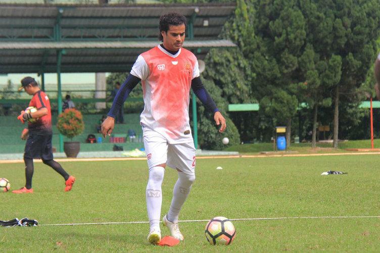 Khairallah Abdelkbir pemain seleksi PS TNI. Copyright: Media PS TNI
