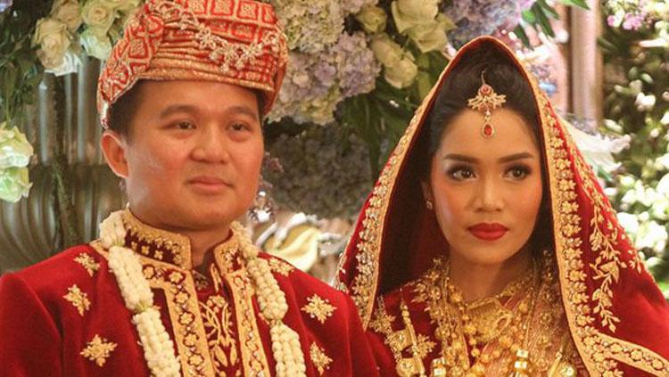 Subhan Aksa dan Alexandra Asmasoebrata