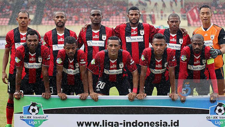 Skuad Persipura Jayapura. Copyright: Liga Indonesia Baru