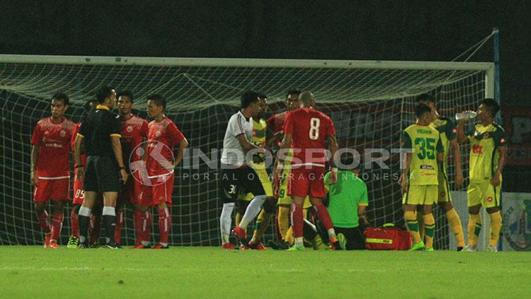 Ismed Sofyan terlibat argumen setelah pelanggaran terhadap pemain Kedah FA.