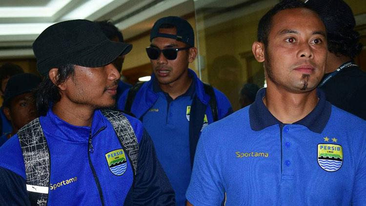 Rombongan Persib tiba di Batam Copyright: istimewa