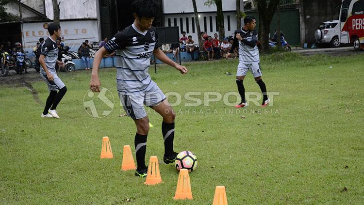 Suasana latihan pemain Persis Solo. Copyright: Ghozi El Fitra/INDOSPORT