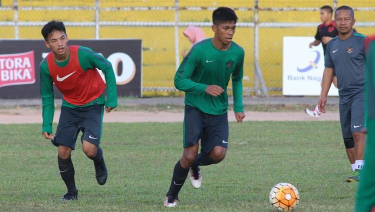 M. Iqbal, saat berlatih bersama Timnas U-19 Copyright: Taufik Hidayat/INDOSPORT