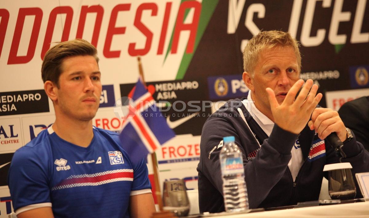 Pelatih Timnas Islandia Heimir Hallgrimsson dalam konferensi pers jelang laga melawan Timnas Indonesia.