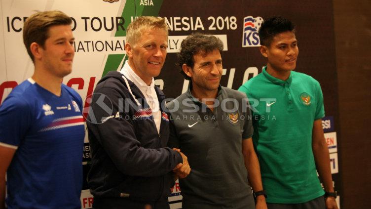 Presscon Indonesia vs Islandia. - INDOSPORT