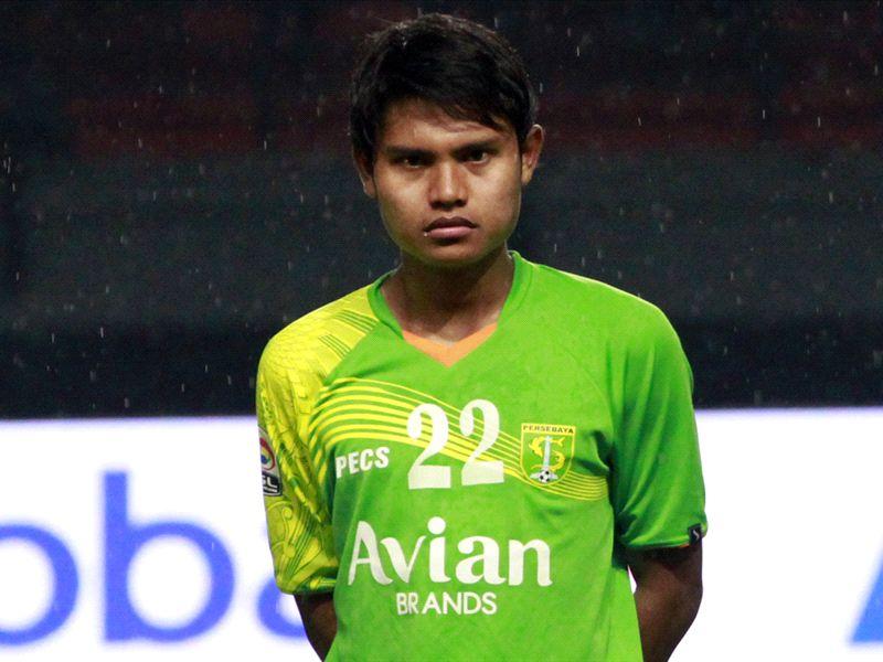 Fandi Eko Utomo kala berseragam Persebaya di ISL 2015. Copyright: Kanal Satu