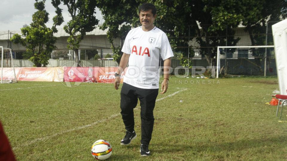 Indra Sjafri, pelatih kepala tim AIA Championship 2018. Copyright: INDOSPORT/Abdurrahman.R