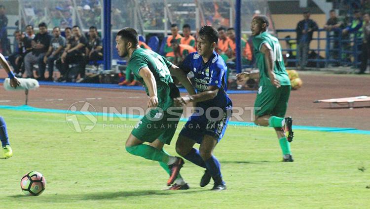 PSMS Medan vs Persib Bandung Copyright: Arif Rahman/INDOPSORT