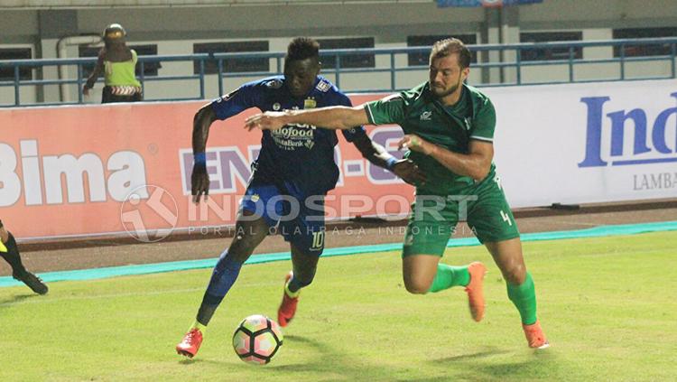 PSMS Medan vs Persib Bandung Copyright: Arif Rahman/INDOPSORT