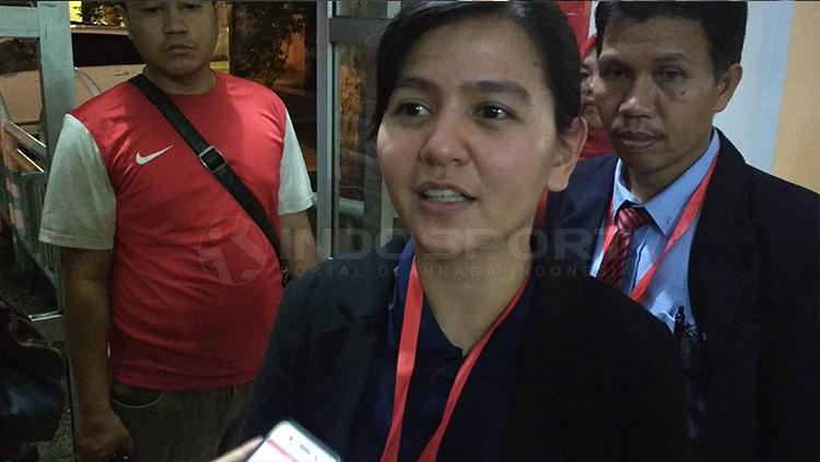 Ratu Tisha saat menyaksikan PSM Super Cup Asia 2018.
