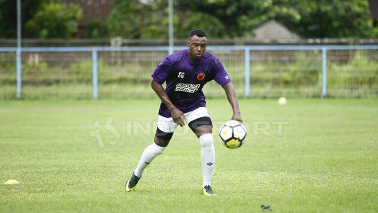 Guy Junior jalani latihan bersama PSM Makassar.