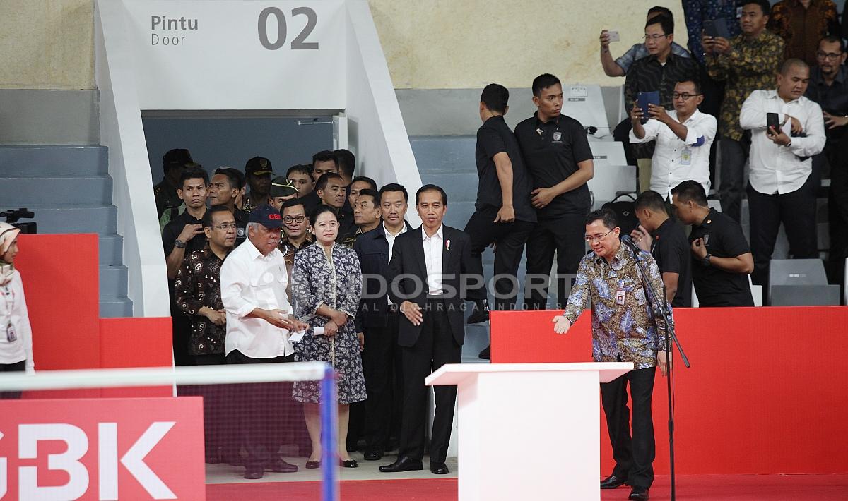 Presiden Jokowi saat tiba di Istora Senayan.