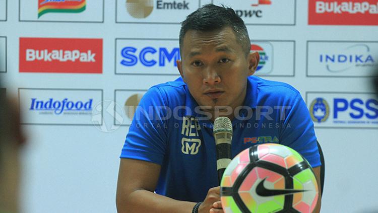 Rudi Eka Priyambada di konferensi PS TNI vs Madura United di Piala Presiden 2018.