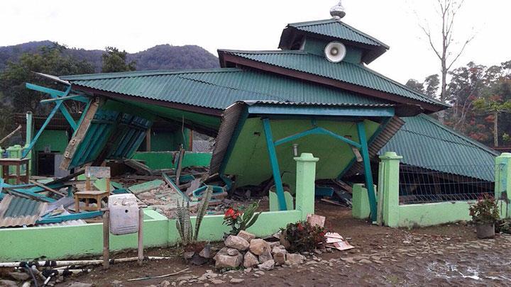 Kondisi bangunan yang rubuh akibat gempa di Lebak Banten. Sumber: BMKG Copyright: BMKG