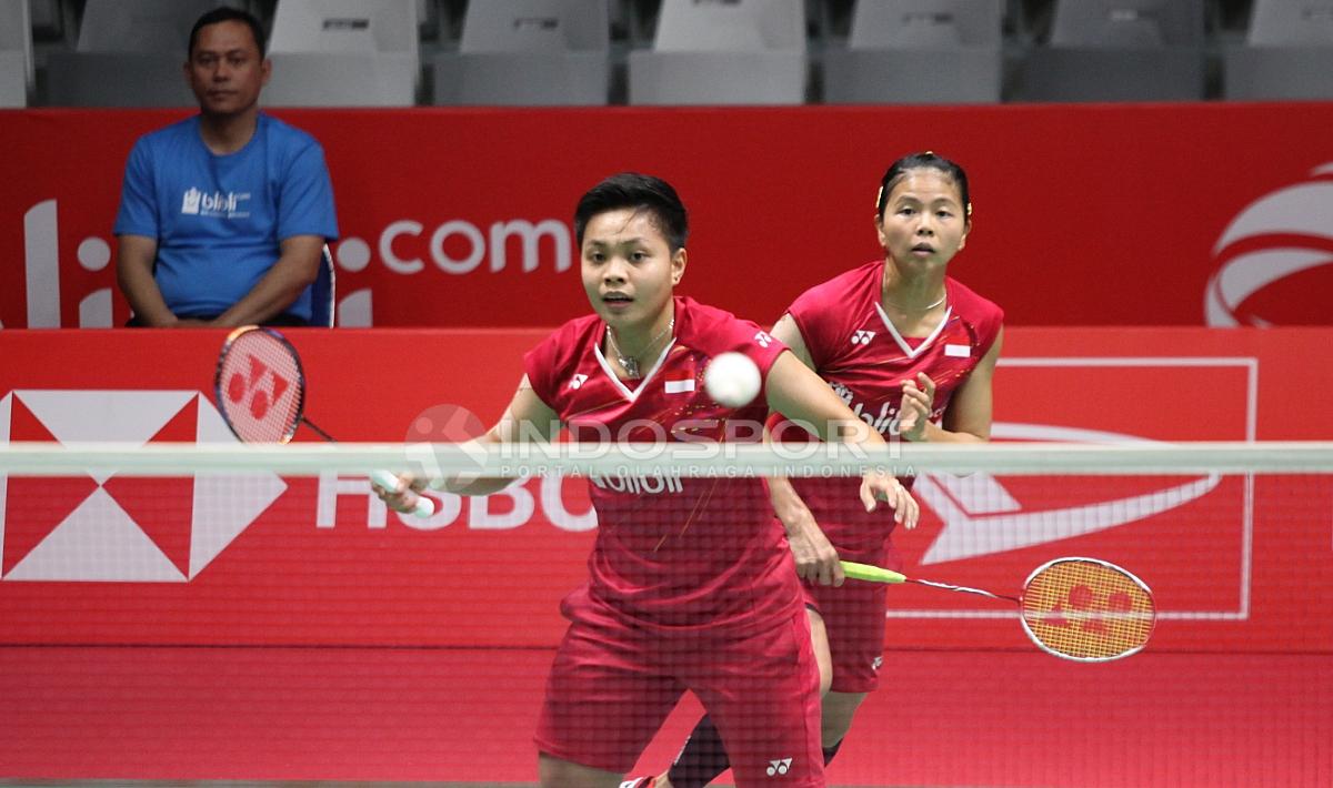 Ganda putri Indonesia, Greysia Polii/Apriani Rahayu mengalahkan Agatha Imanuela/Siti Fadiah Silva dengan skor 21-11 dan 21-16. Copyright: Herry Ibrahim/INDOSPORT