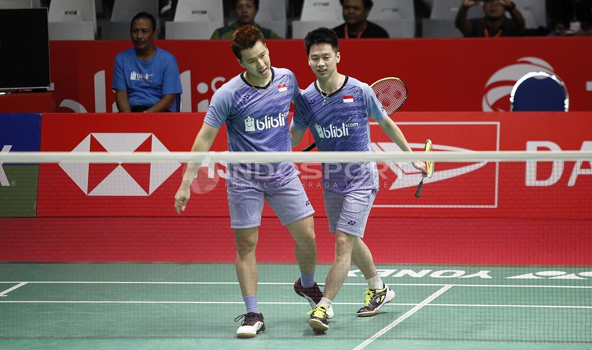 Kegembiraan Kevin Sanjaya/Marcus Fernaldi usai mengalahkan senior mereka, Hendra Setiawan/Rian Agung Saputro.