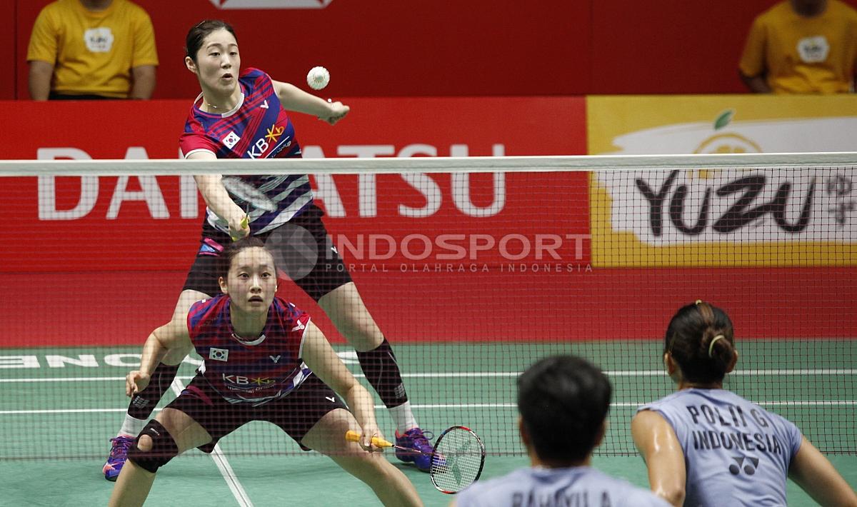 Greysia Polii/Apriani Rahayu vs Chae Yoo Jung/Hye Rin Kim Copyright: Herry Ibrahim/Indosport.com