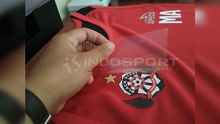Jersey Black Steel Manokwari.