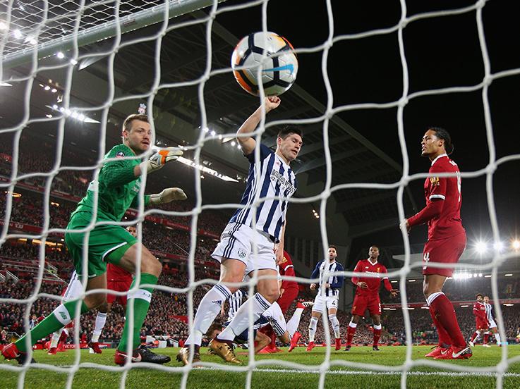 WBA berhasil mencetak gol ke gawang Liverpool. Copyright: INDOSPORT