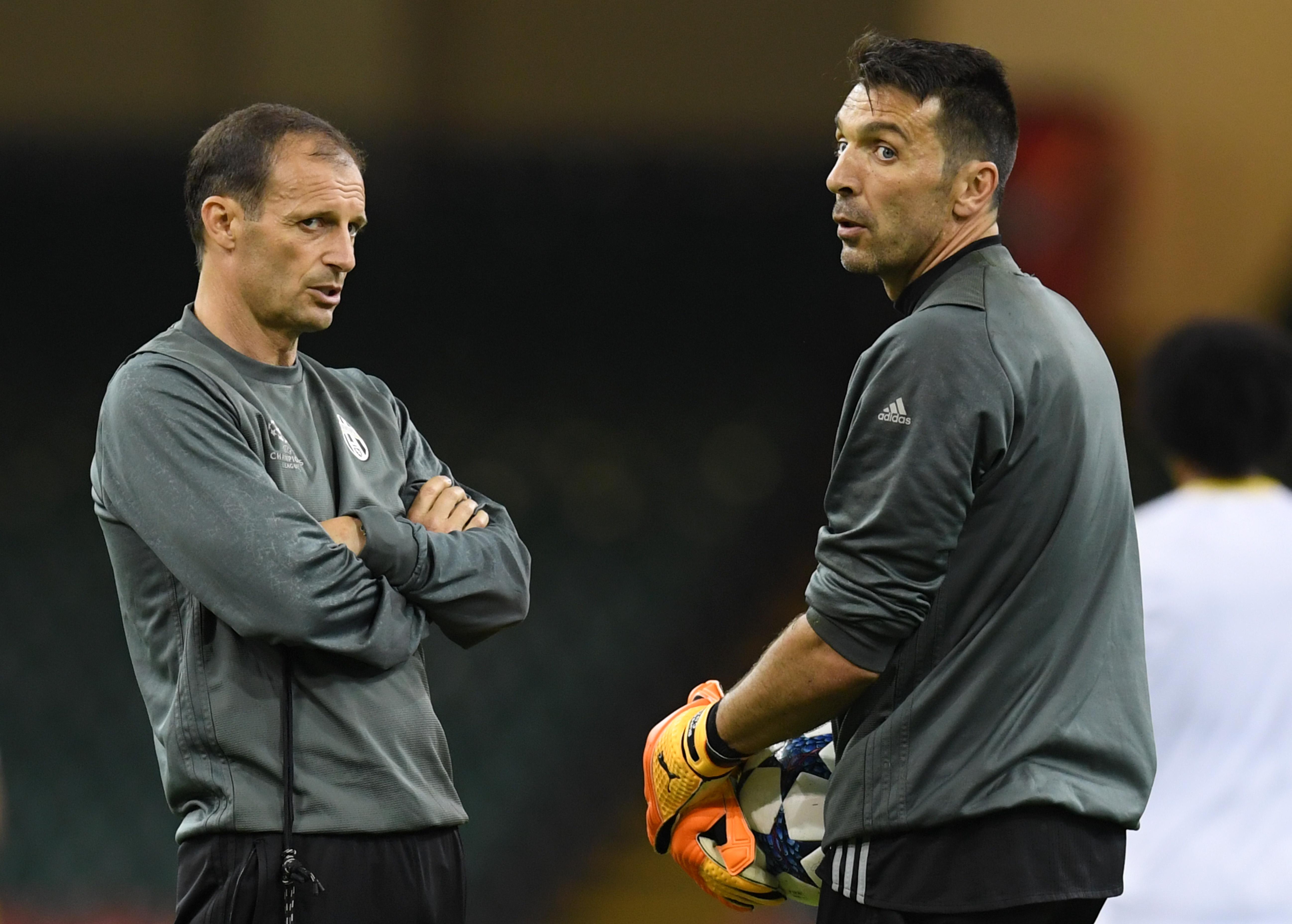 Massimiliano Allegri dan Gianluigi Buffon. Copyright: INDOSPORT