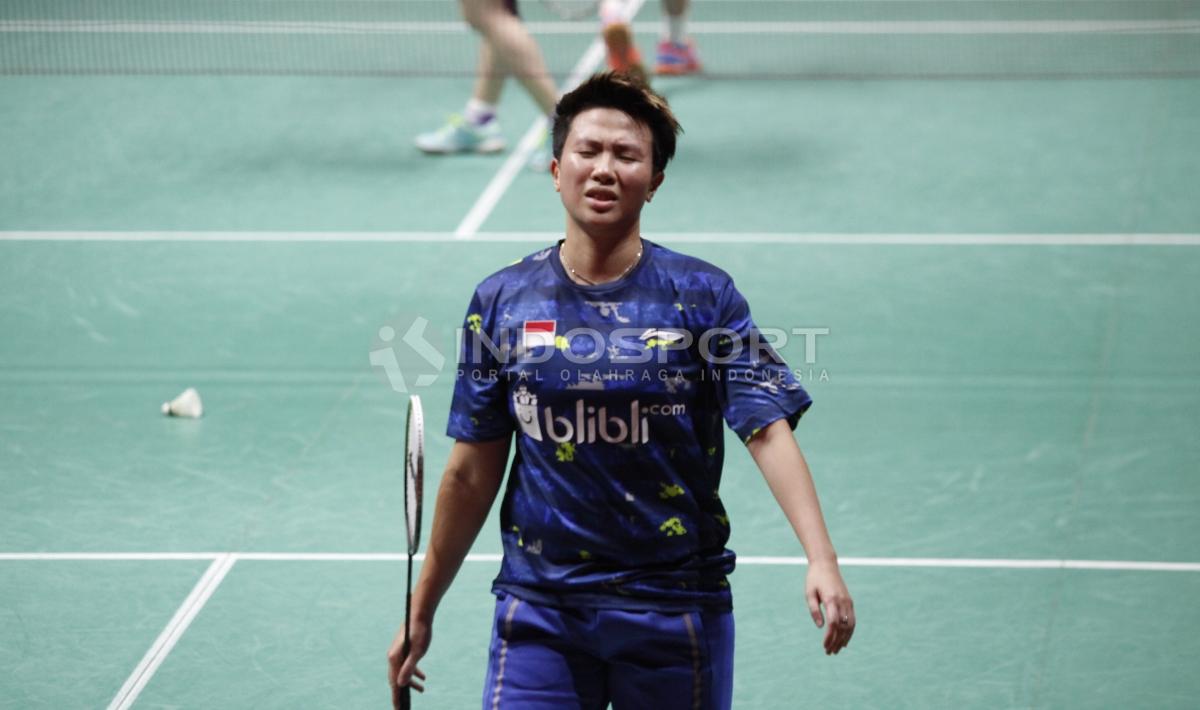 Liliyana Natsir tertunduk lesu gagal mengamankan gelar juara Indonesia Masters 2018. Copyright: Herry Ibrahim/INDOSPORT