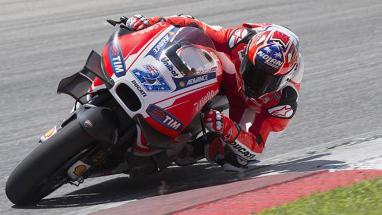 Casey Stoner saat jalani tes pramusim di Sepang.