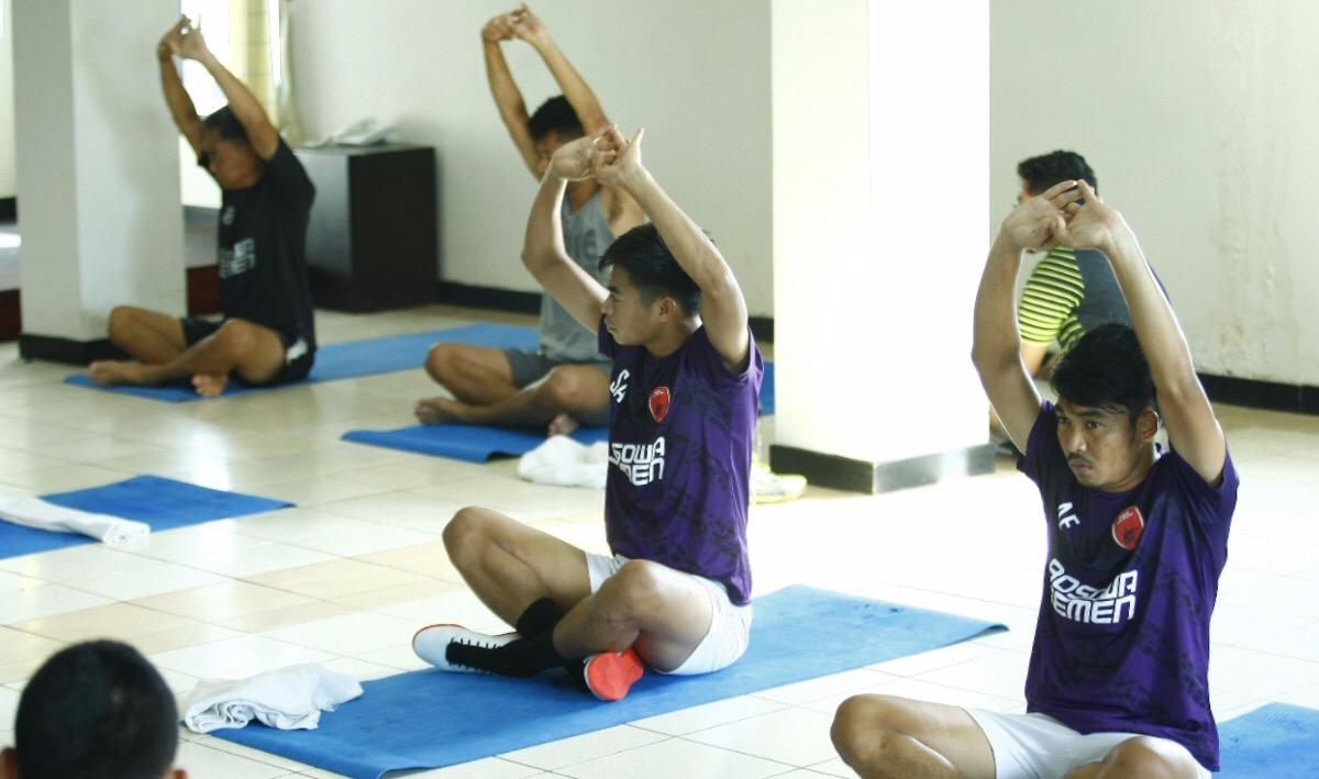 Latihan para pemain PSM Makassar. Copyright: Media PSM Makassar.