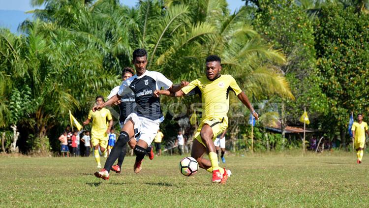 Semen Padang saat menghadapi Piaman FC. Copyright: Taufik Hidayat/INDOSPORT