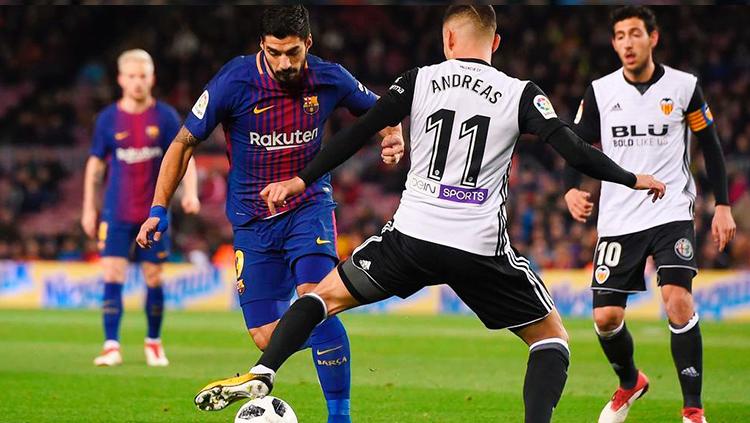 Luis Suarez saat tampil melawan Valencia di semifinal Copa del Rey 2017/18. Copyright: INDOSPORT
