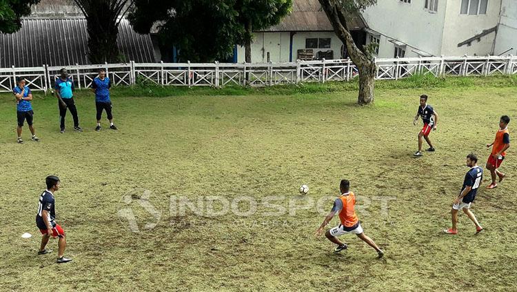 Suasana latihan pemain Barito Putera di Malang. Copyright: Ian Setiawan/INDOSPORT.