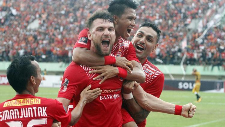 Aksi selebrasi usai mencetak gol ke gawang Mitra Kukar. Copyright: Media Persija